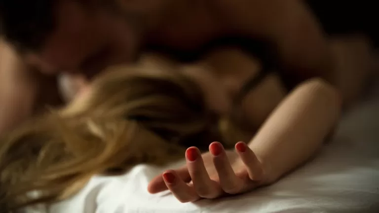 El cuerpo no miente: Lo que te podría delatar con tu pareja si estás fingiendo el orgasmo