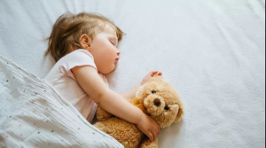 Mitos y verdades sobre el sueño infantil: Guía para ayudar a tu pequeño a dormir mejor