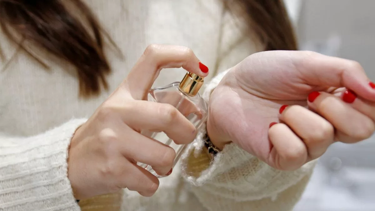 Estos son los seis mejores perfumes para usar en otoño: dulces, cálidos y con mucha personalidad