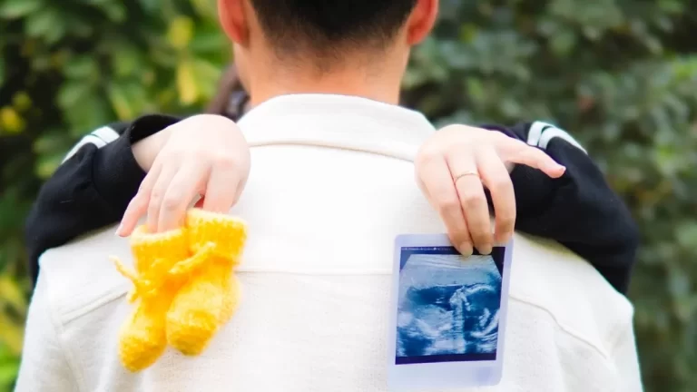 Famosa chilena anuncia que se convertirá en madre: «Ahora somos 3»