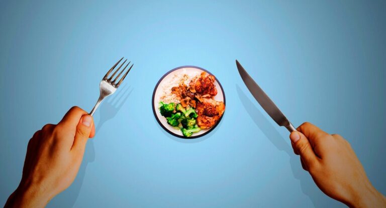 “Es una estrategia efectiva”: En qué consiste el déficit calórico y qué ejercicios deben incorporar las personas que buscan bajar de peso