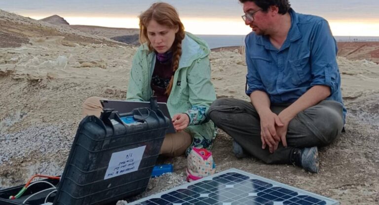 Permitirán estudiar la estructura interna de la isla: instalan primera red de sismómetros en Juan Fernández