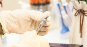 Puede alterar procesos celulares asociados a la atrofia muscular: estudio chileno evidenció los efectos poco explorados del botox
