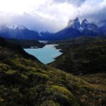 ¿Qué le preguntan los extranjeros a la IA sobre Chile? ChatGPT y Gemini destacan la naturaleza, estabilidad institucional y liderazgo energético