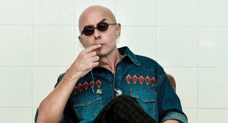 Argentina despide a uno de los grandes del rock trasandino: a los 77 años muere el mítico músico Carlos “El Indio” Solari