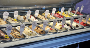 Helado se posiciona como el postre favorito de los chilenos, incluso en invierno: 83% dice consumirlo en esta época y lidera preferencias sobre tortas