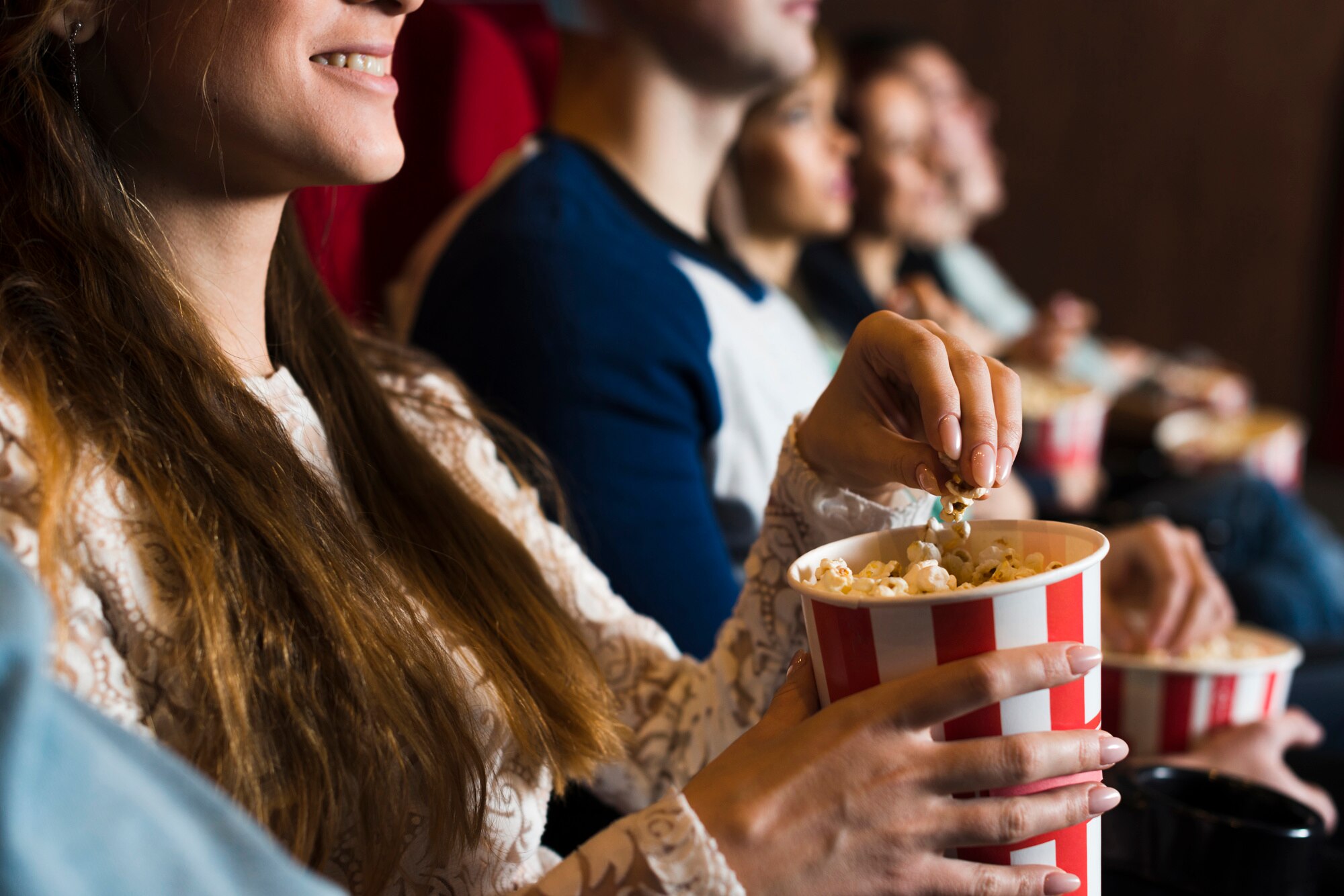 7 de cada 10 personas declara estar concentrado en la película cuando van al cine