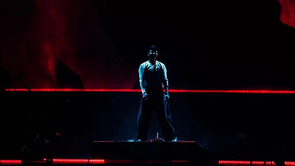 Querido cantante confirma el fin de su relación con modelo: «Estoy disponible…»