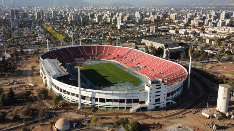 ¿BTS en regiones? Alcaldes de Viña del Mar y de Concepción ofrecen estadios para albergar conciertos tras negativa a hacerlos en el Estadio Nacional