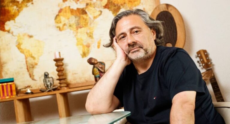 Felipe Lecannelier contra los “traficantes de la felicidad”: “No quiero que alguien sienta que su sufrimiento es culpa suya o porque tiene baja dopamina”