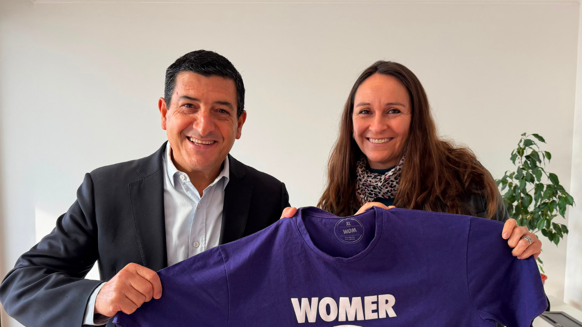 WOM Empresas abre convocatoria para llevar a diez emprendimientos al ETMday 2026