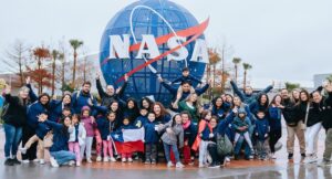 Del extremo austral a la NASA: las historias de los niños premiados con un viaje a Estados Unidos por su asistencia a clases