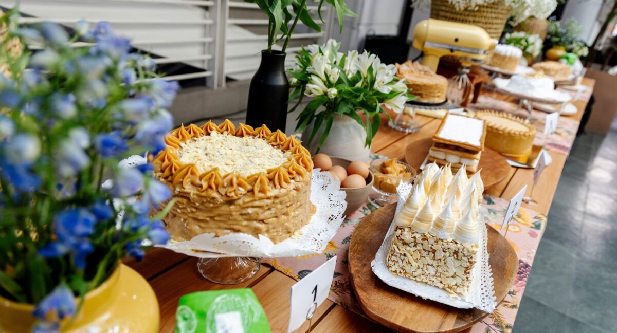 Chile tiene una reina de las milhojas: la torta de pastelería Casa León se impuso en una cata a ciegas y será proveedora de Walmart