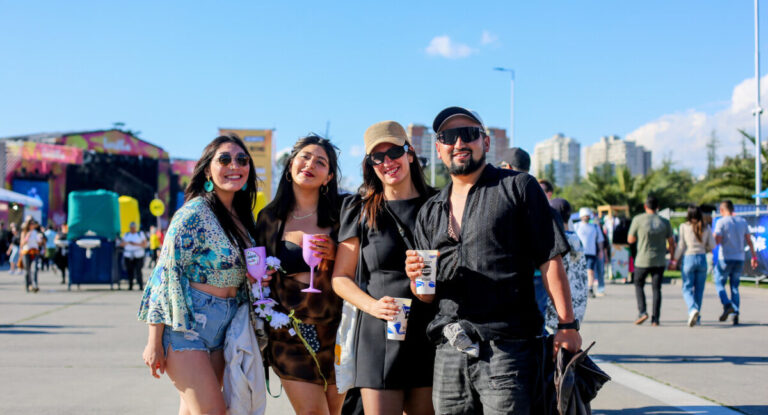 Festival Bamba, vaso en mano: ¿qué opinan los asistentes sobre la venta de alcohol en todo el recinto?