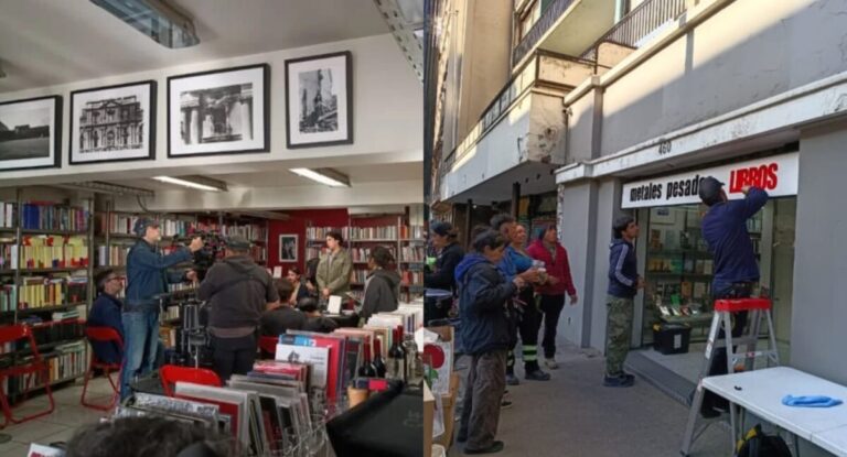 Primeras imágenes de la grabación de “Poeta chileno”: Registran rodaje de la película de Sebastian Lelio en la librería Metales Pesados Sergio Parra compartió imágenes de las grabaciones realizadas este sábado en la librería del barrio Bellas Artes. El establecimiento aparece en la novela de Alejandro Zambra como el lugar de trabajo de uno de sus protagonistas y ahora se convierte en escenario de su adaptación cinematográfica.  Por Victoria García COMPARTIR  Escucha esta nota  00:00 02:16 La librería Metales Pesados, ubicada en Bellas Artes, se convirtió este sábado en el set de filmación de “Poeta chileno”, la película de Sebastián Lelio basada en la novela homónima de Alejandro Zambra.  El registro lo difundió el poeta y librero Sergio Parra, fundador del establecimiento. En las imágenes se ve al equipo audiovisual entre las estanterías de libros, con cámaras y equipo técnico alrededor. En el exterior del local también se instalaron focos y estructuras de iluminación, mientras parte del equipo preparaba la fachada del establecimiento.  Metales Pesados es la librería donde trabaja uno de los protagonistas del libro, Vicente. Un joven que aspira a convertirse en poeta y se mueve en una escena literaria donde conviven personajes de la novela y escritores reales, como el propio Sergio Parra, un amigo cercano del escritor.   La librería se fundó en 2003 por Parra y Paula Barría, quienes, tres años más tarde, diversificaron su oferta con “Ediciones Metales Pesados”. Su catálogo está especializado en filosofía, estética y ciencias sociales.  TAL VEZ PUEDA INTERESARTE…  CIUDAD Quién era Loro Coirón, el grabador francés que convirtió Valparaíso en su obra de vida y cuya muerte enluta a la ciudad  TIEMPO LIBRE De “La Negra Ester” a un viral del estallido social: las obras que seis voces de la cultura creen que mejor representan la chilenidad La adaptación de “Poeta chileno” de Alejandro Zambra La novela gira en torno a Gonzalo, un aspirante a escritor que retoma una relación con Carla y asume la crianza de su hijo Vicente. Con el paso de los años, el niño también desarrolla el deseo de escribir poesía.  La adaptación cinematográfica está dirigida por Sebastián Lelio, también director de “La Ola” y “Una mujer fantástica”. La producción está a cargo de Fábula. Por otra parte, el elenco protagonista incluye a Felipe Zepeda y Clemente Rodríguez. El proyecto también cuenta con la participación de Amazon MGM Studios y otros socios internacionales.  La película se anunció en 2025, cuando fue seleccionada para participar en el Investors Circle del Marché du Film, realizado en el marco del Festival de Cannes. En esa instancia figuró entre diez proyectos cinematográficos presentados ante posibles inversionistas que además recibieron presupuestos de entre US$3,3 millones y US$10,1 millones.  Volver al Home TEMAS RELEVANTES #ALEJANDRO ZAMBRA#METALES PESADOS#POETA CHILENO#SEBASTIÁN LELIO#SERGIO PARRA NOTAS RELACIONADAS Daniela Lopez TIEMPO LIBRE De “La Ola” a su debut como directora teatral: Daniela López estrena “Las voces de mi madre” CNTV TIEMPO LIBRE Sebastián Lelio, Juan de Dios Larraín y Nona Fernández defienden fondos del CNTV por recorte presupuestario: “Sin el apoyo (…) no existirían ‘Los 80’, ‘31 Minutos’ y ‘El Reemplazante’” Daniela López en La Ola TIEMPO LIBRE Daniela López, protagonista de “La ola” de Sebastián Lelio: “Hay una especie de ola antifeminista con todo lo que está pasando políticamente”  OPINIÓN La Ola, el nuevo musical de Sebastián Lelio: Crónica frenética de una derrota